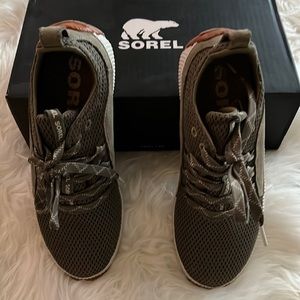 [Sorel] Waterproof Sneaker